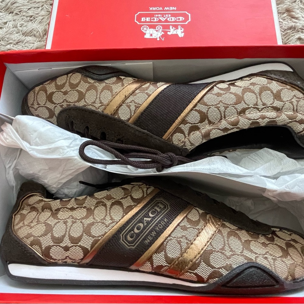 COPY - Coach Remonna Brown Khaki/Bronze A1945
Size 7.5
New w Coach care booklet